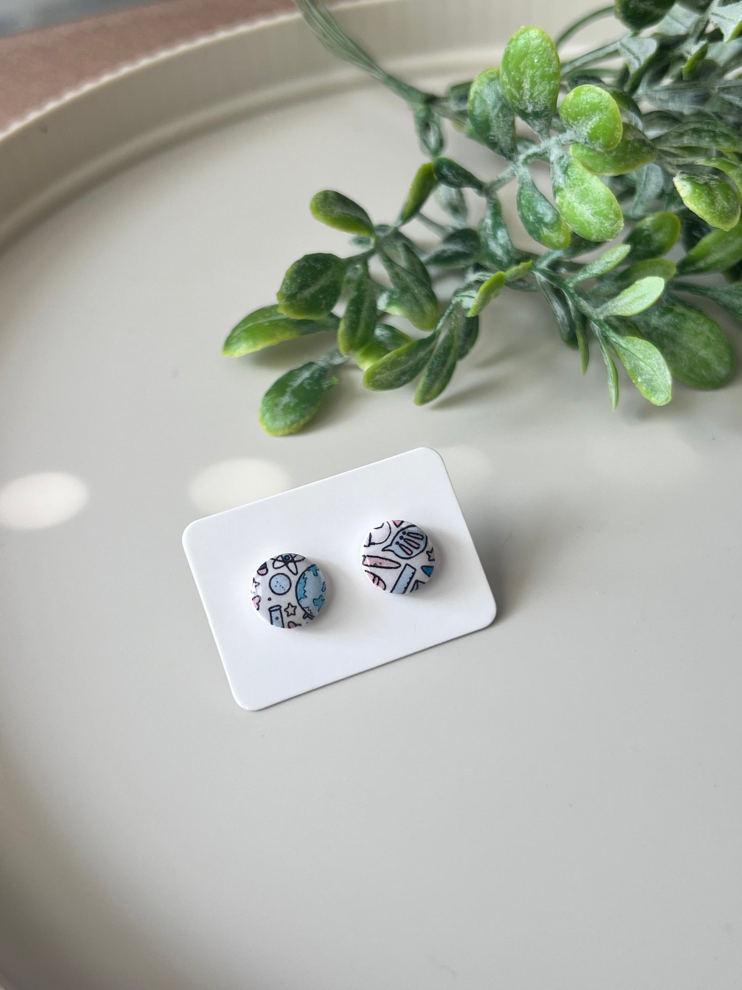 Globe & Convo Bubble, School Design, Circle Stud, Glossy