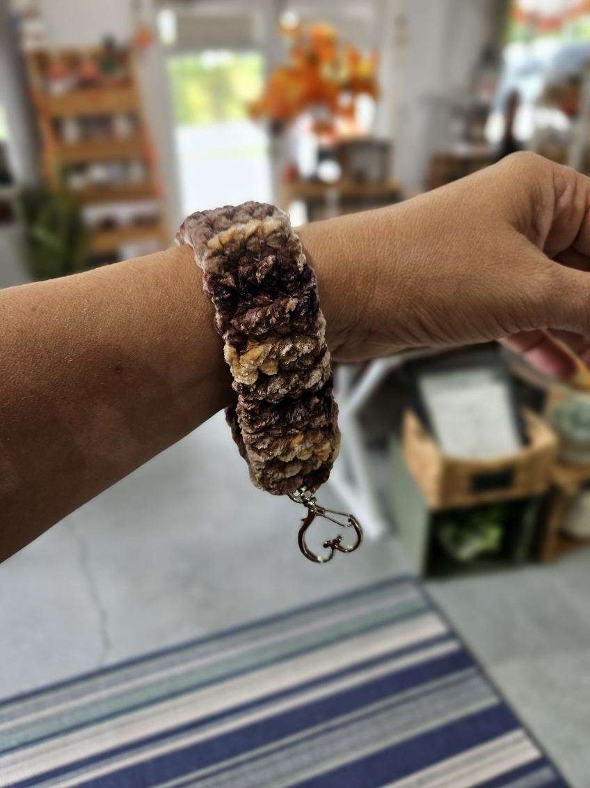 Velvet Wristlets Crochet