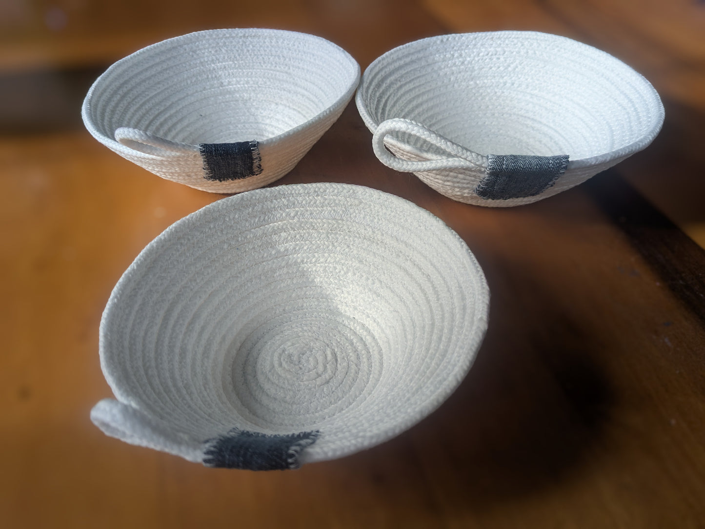 Rope nesting bowls