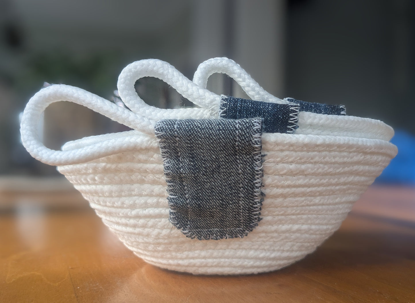 Rope nesting bowls