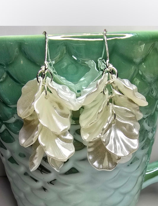 Waterfall resin shell earrings