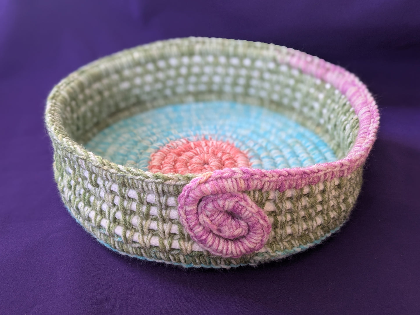 Rope/crochet bowl