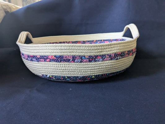 Oval Rope basket with handle