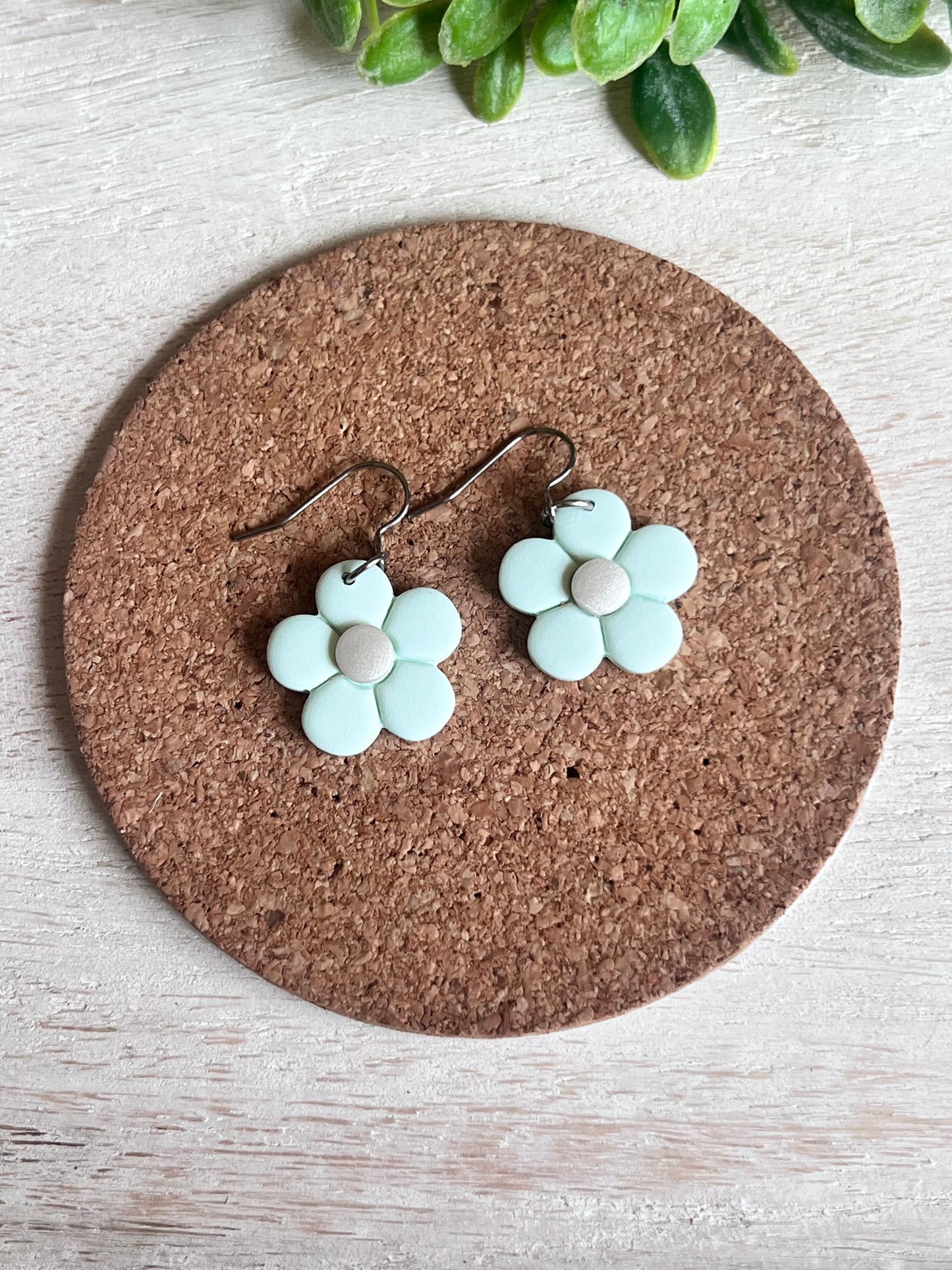 Baisc Light Green Flower Dangle