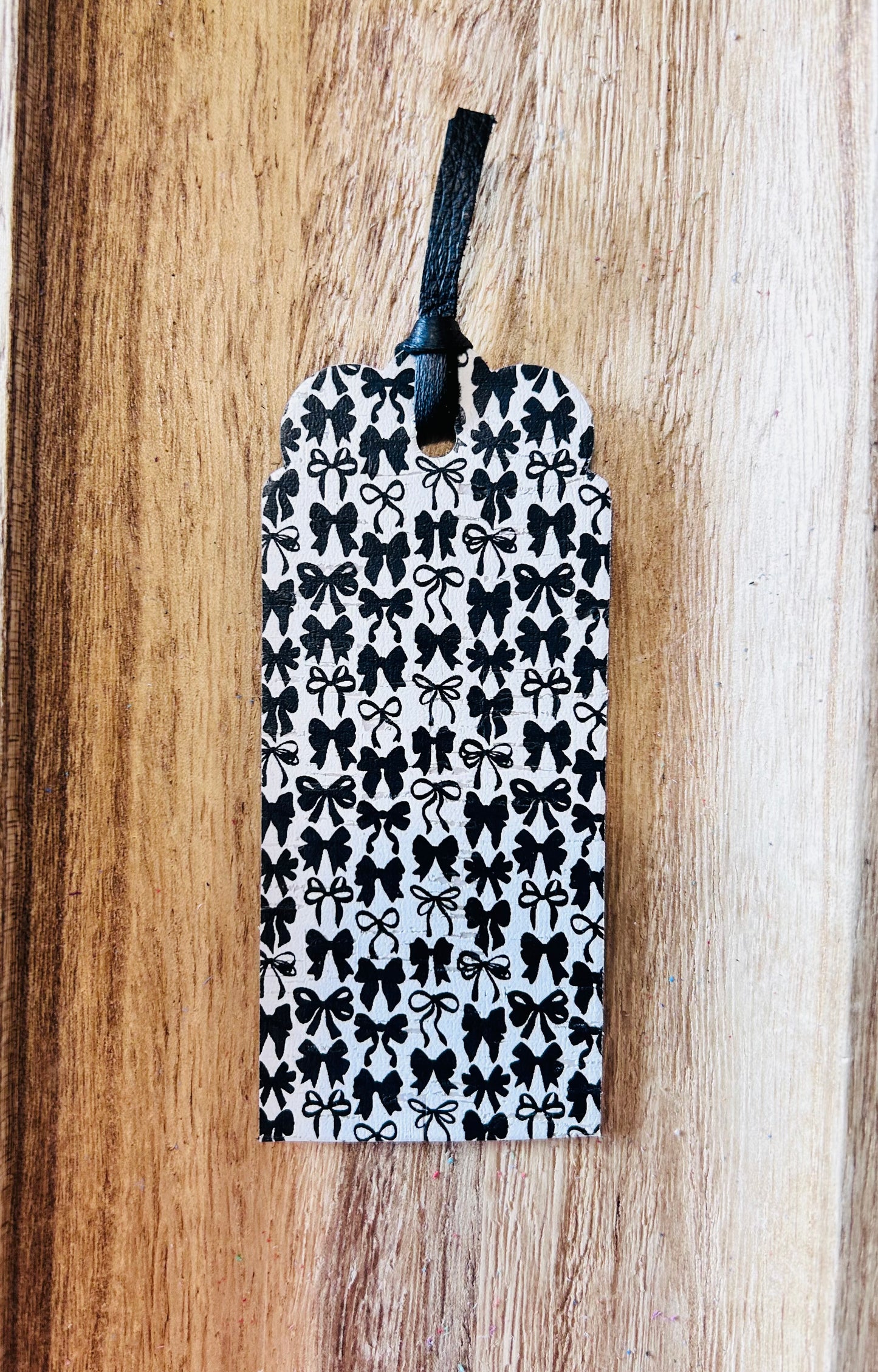 Bows Bookmark