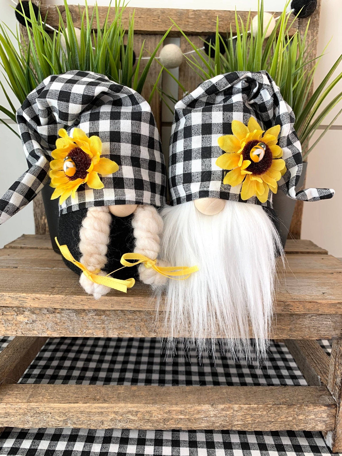 6" Mini Sunflower Check Gnome, Boy Or Girl