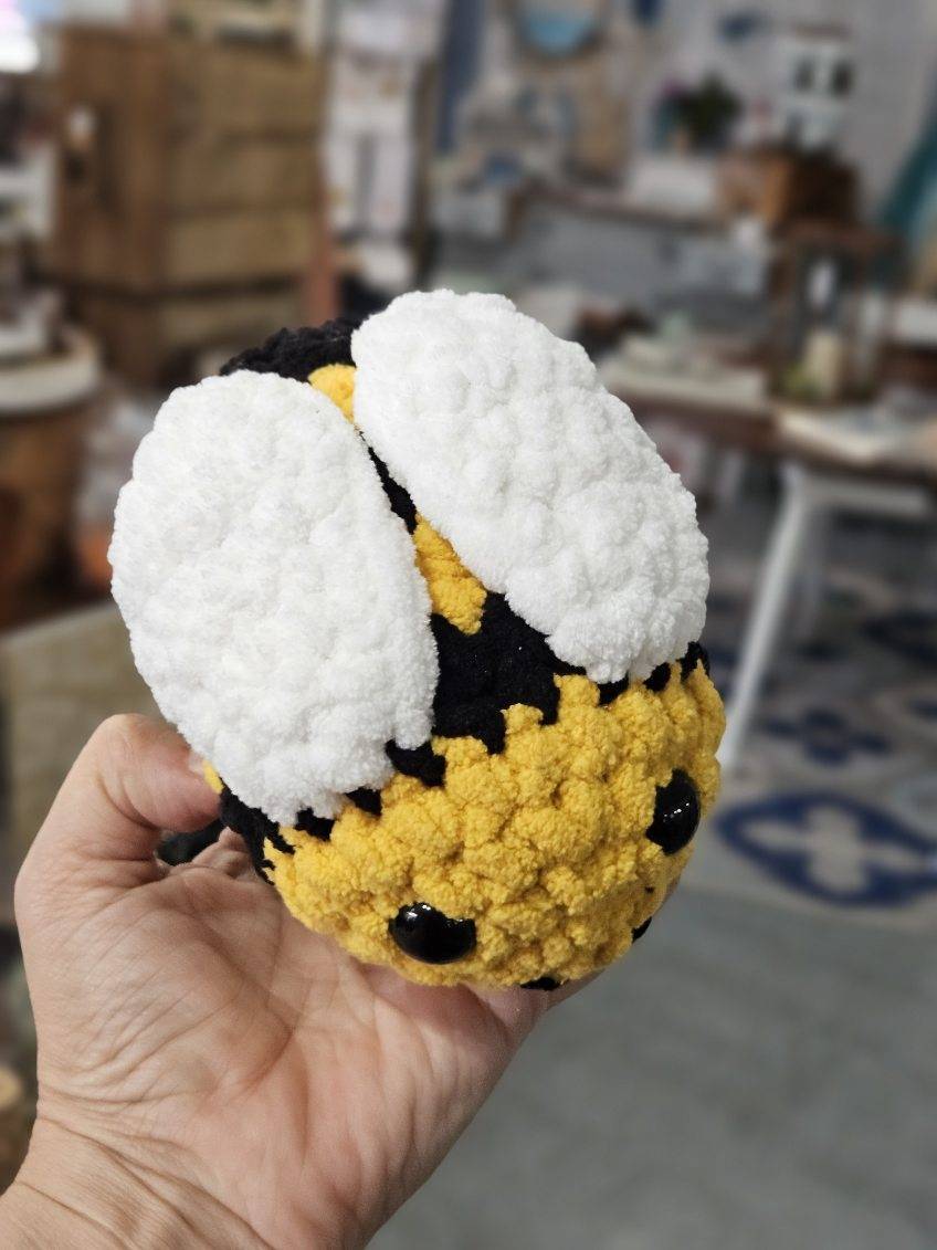 Bee Crochet