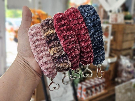 Velvet Wristlets Crochet