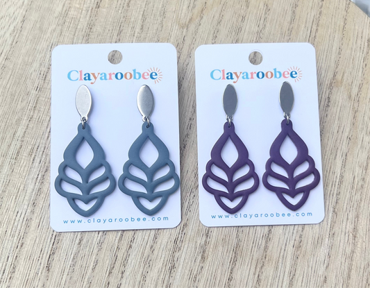 Scalloped Open Dangle Earrings