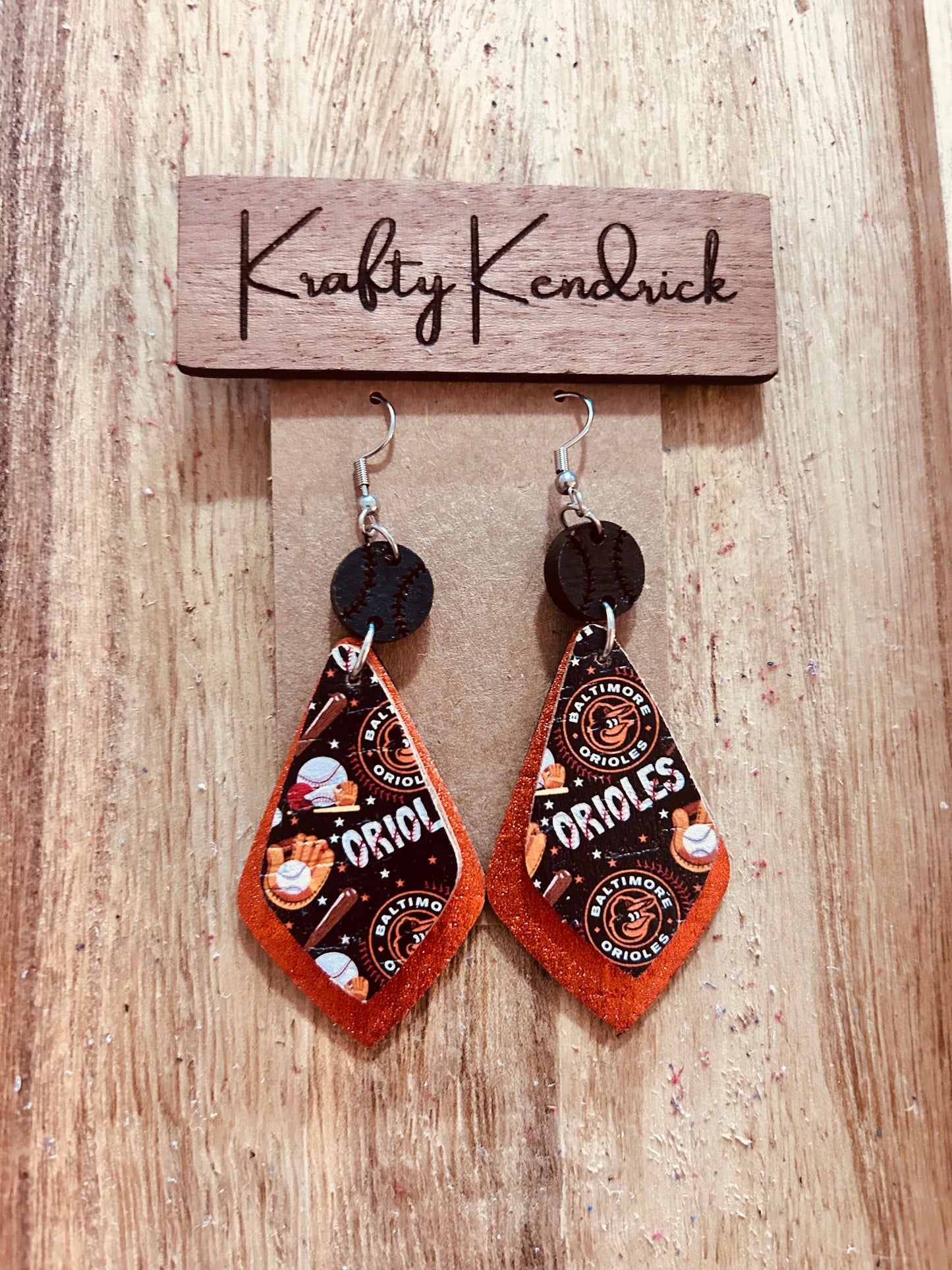 Orioles Dangle earrings
