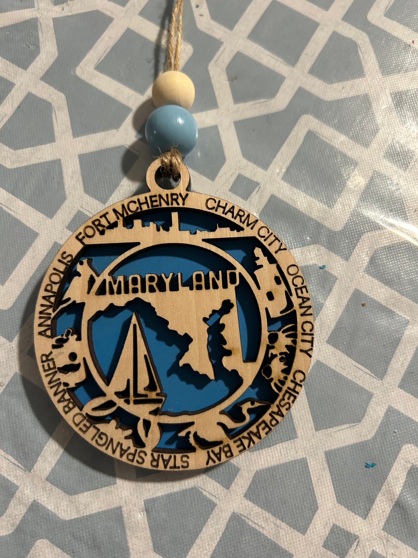 MD Ornament Gifts - BD