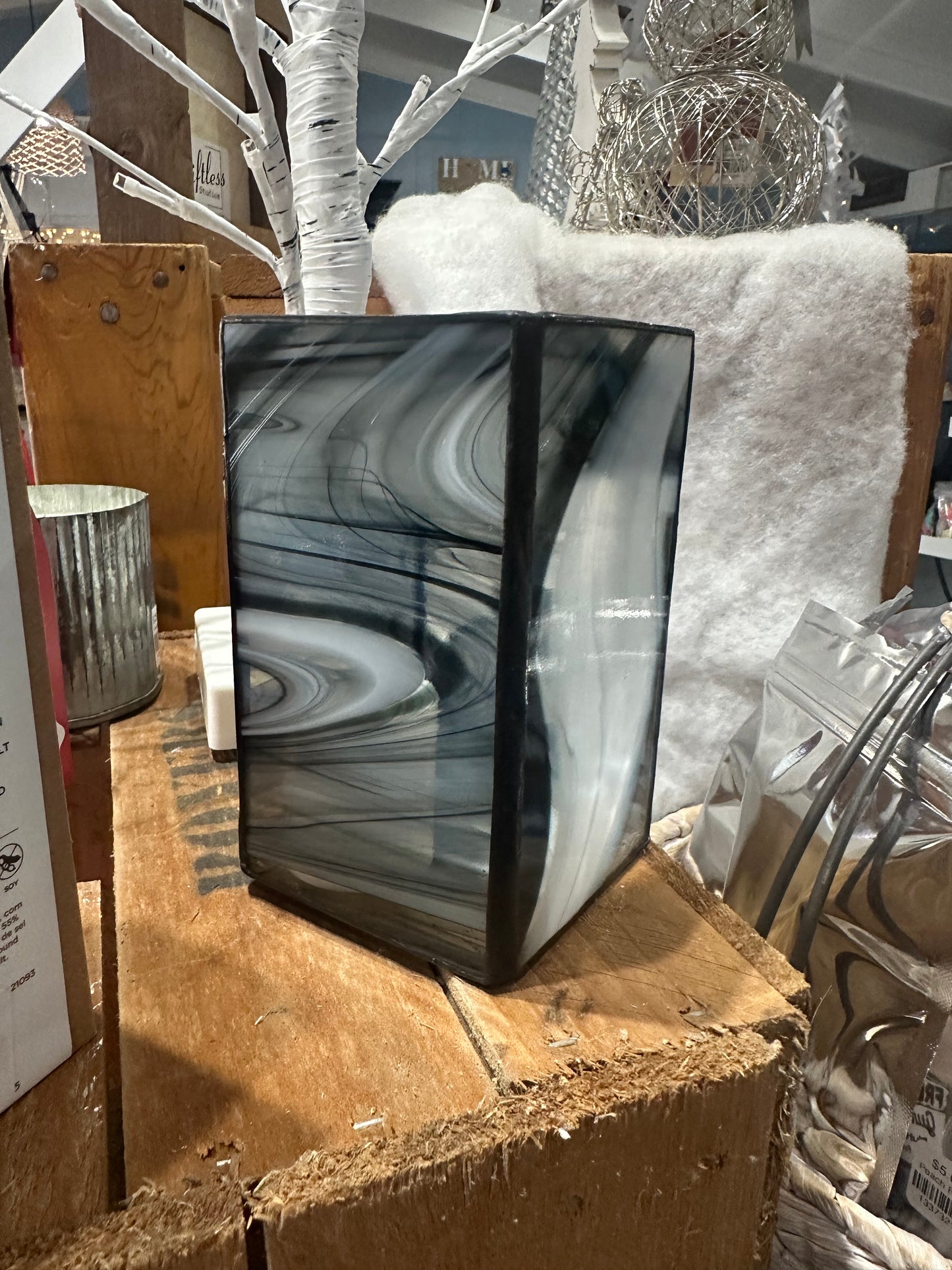Black/White swirl candle holder