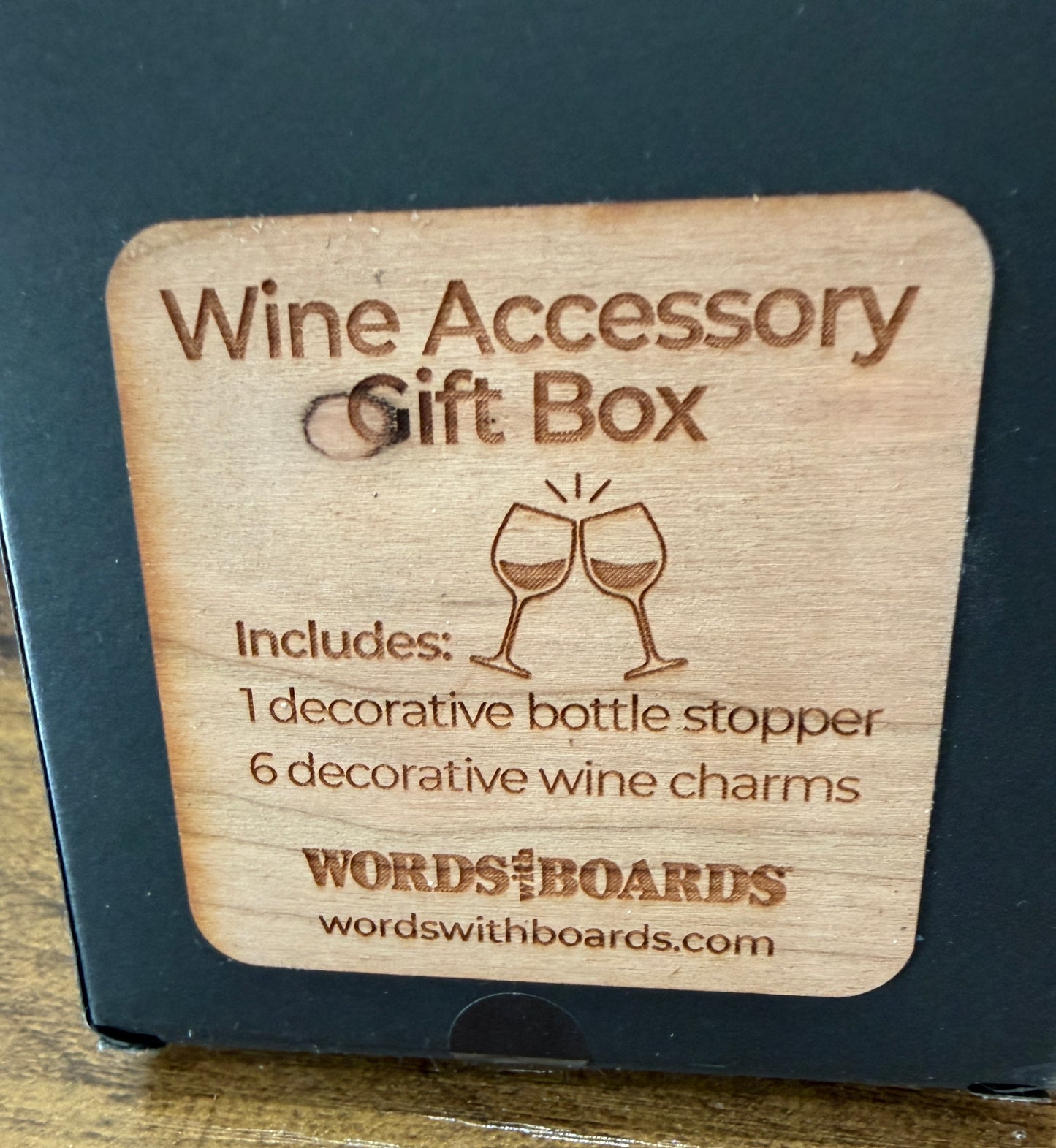 Wine Accessory Box with stopper and charms