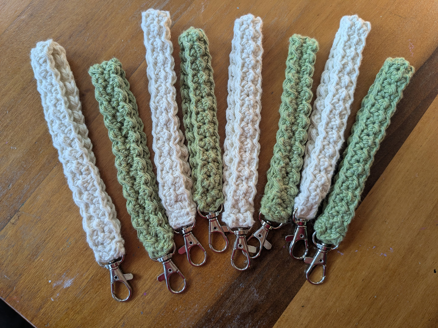 Crochet wristlet keychain