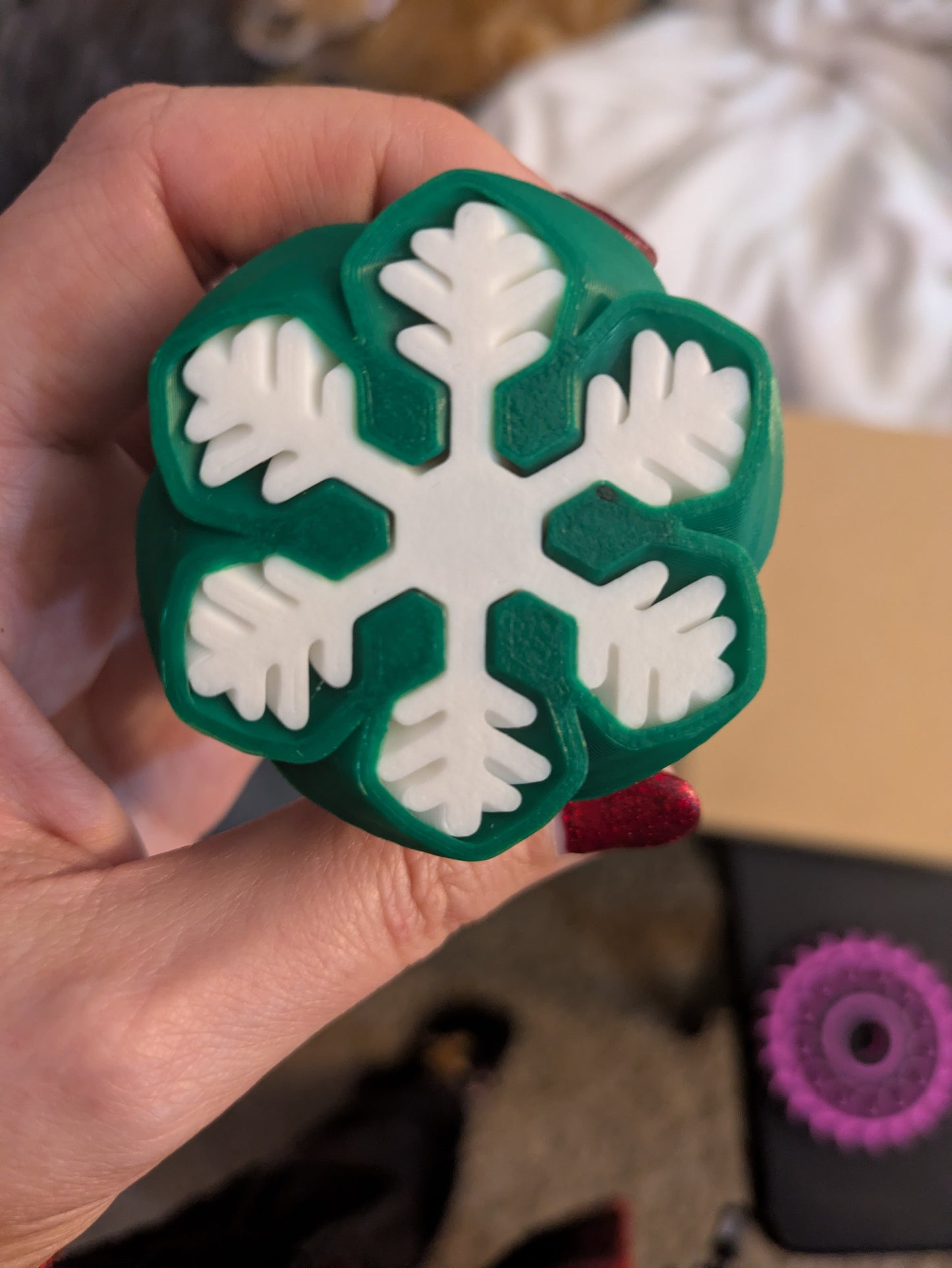 Evergreen tree fidget