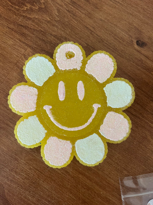 Smiley Flower-Toasted Marshmallow