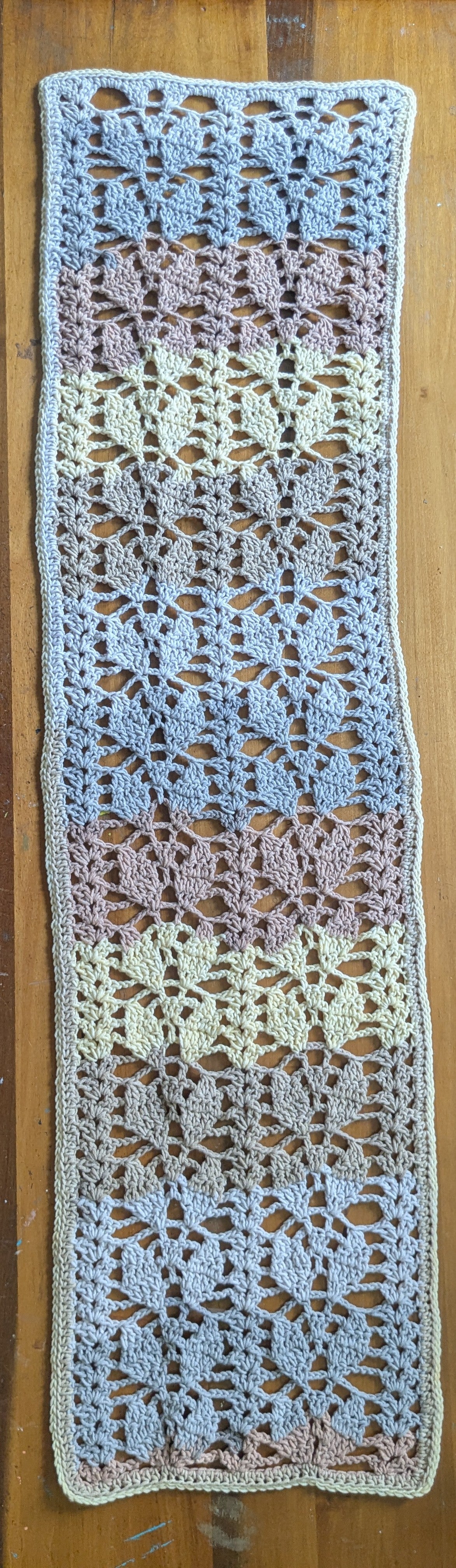 Crochet table runner